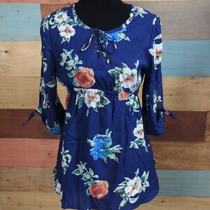 Elegant Floral Women's Blouse in Blue